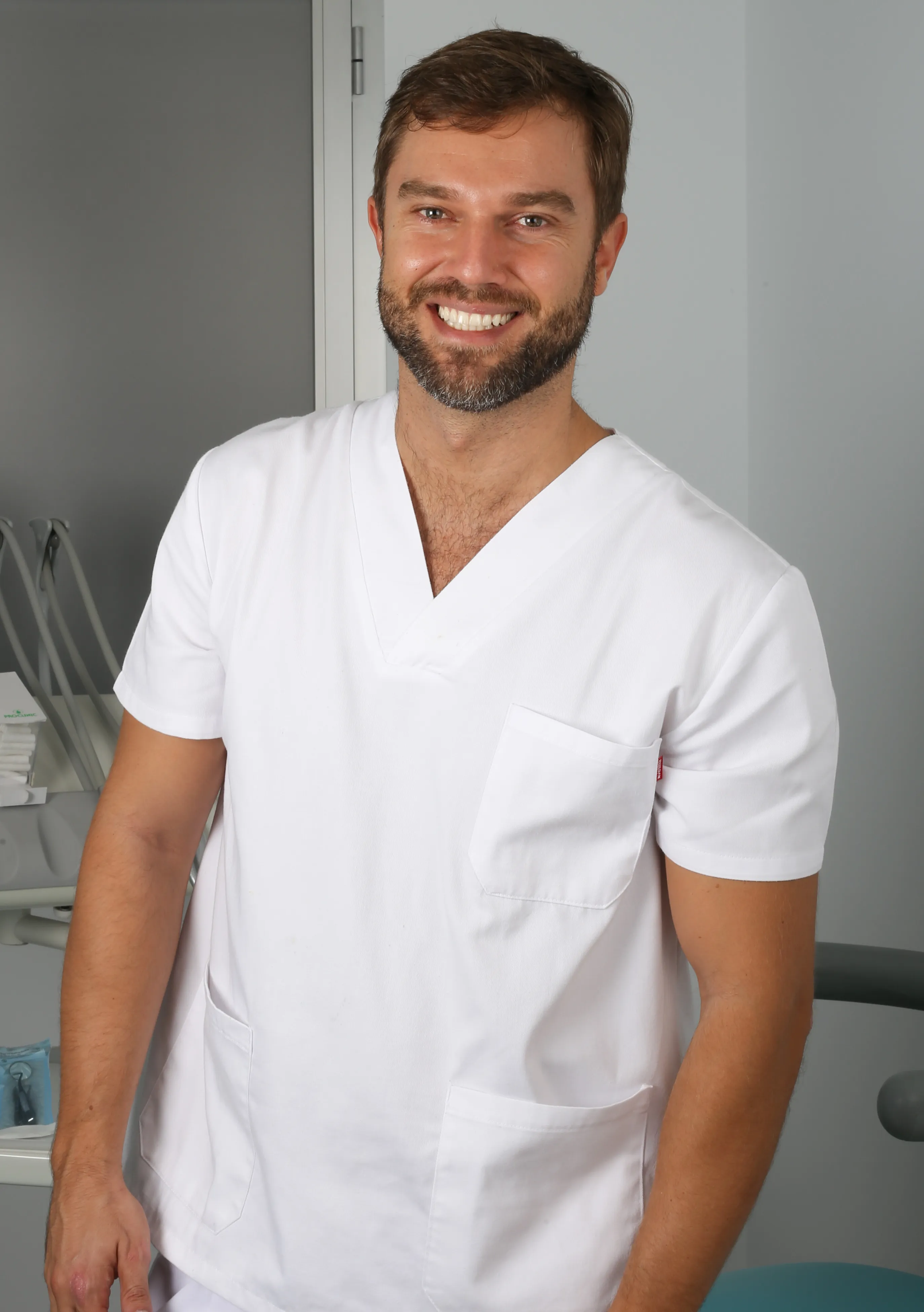 Dr. Enrique López Montero Dr. Enrique López Montero